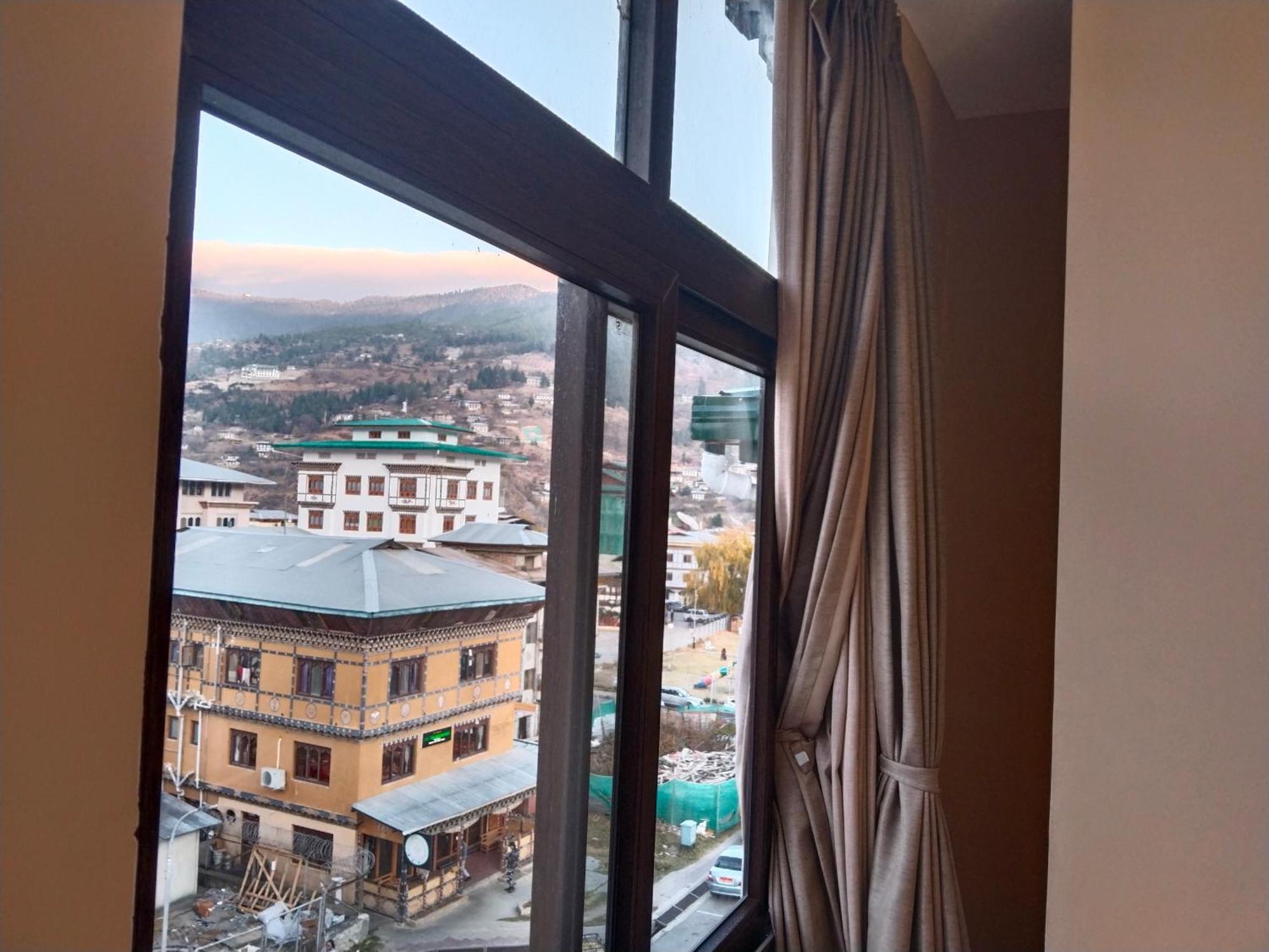 Nirvana Inn Paro Exteriör bild