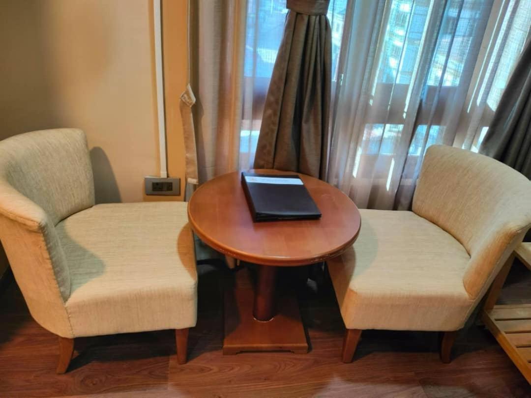 Nirvana Inn Paro Exteriör bild